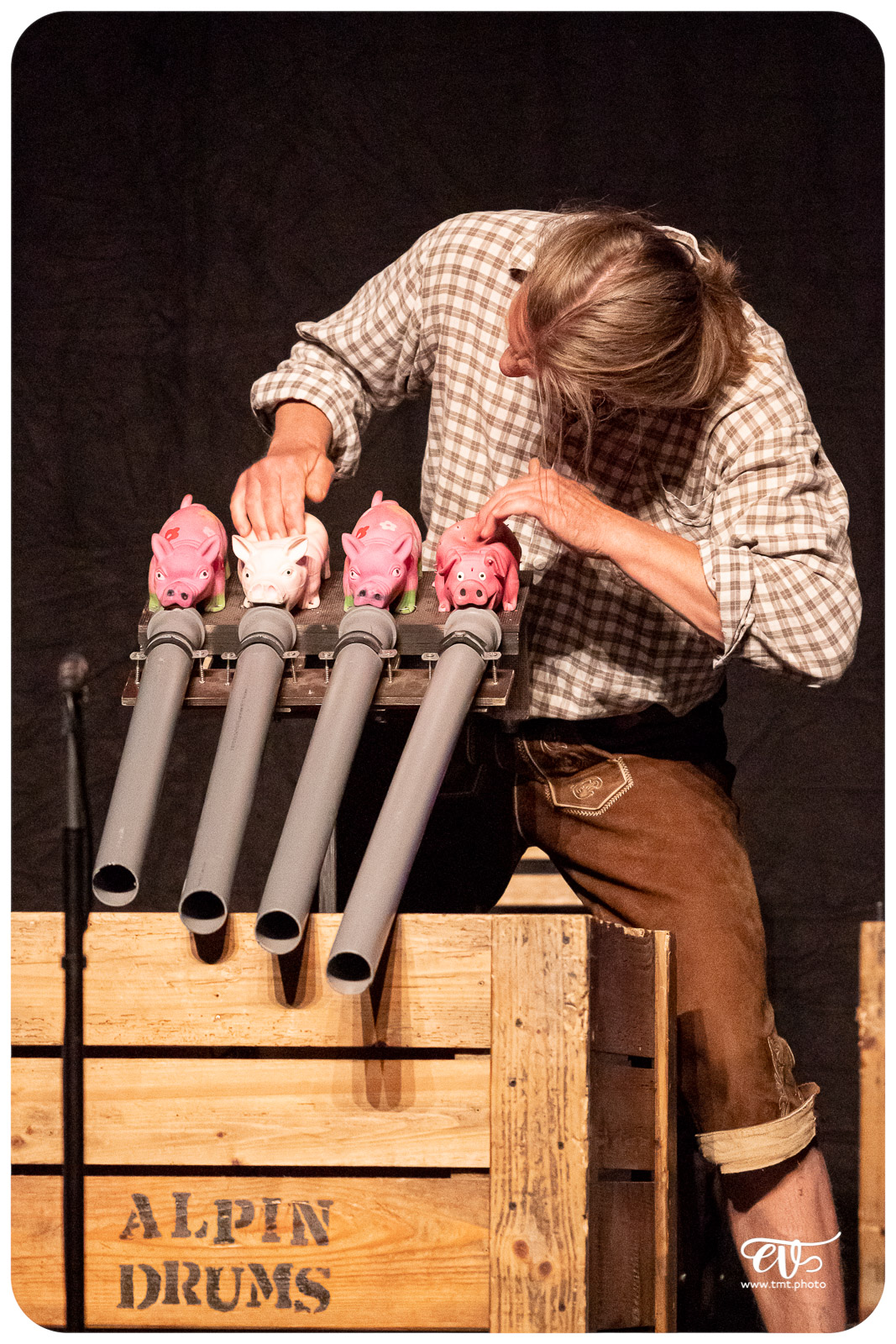 LE GROOVE DE LA MONTAGNE (TONI BARTL’S ALPIN DRUMS)